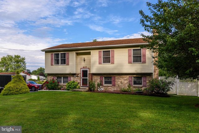 607 S MOUNTAIN RD, Dillsburg, PA 17019
