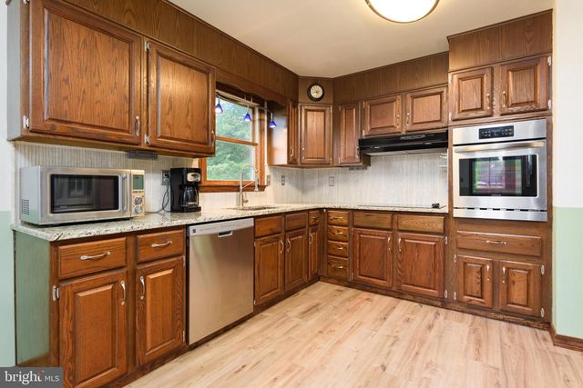 607 S MOUNTAIN RD, Dillsburg, PA 17019
