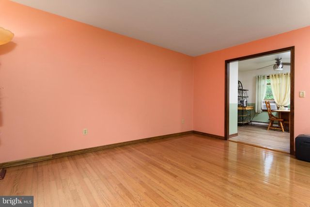 607 S MOUNTAIN RD, Dillsburg, PA 17019