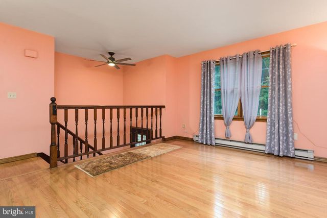 607 S MOUNTAIN RD, Dillsburg, PA 17019