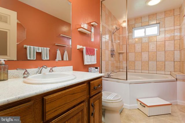 607 S MOUNTAIN RD, Dillsburg, PA 17019