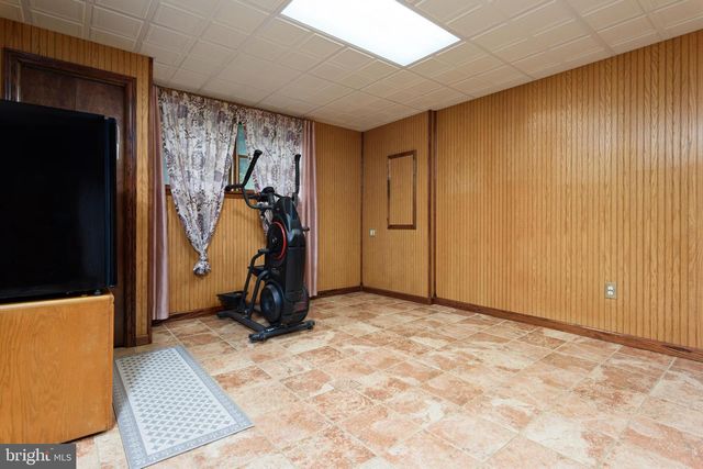 607 S MOUNTAIN RD, Dillsburg, PA 17019