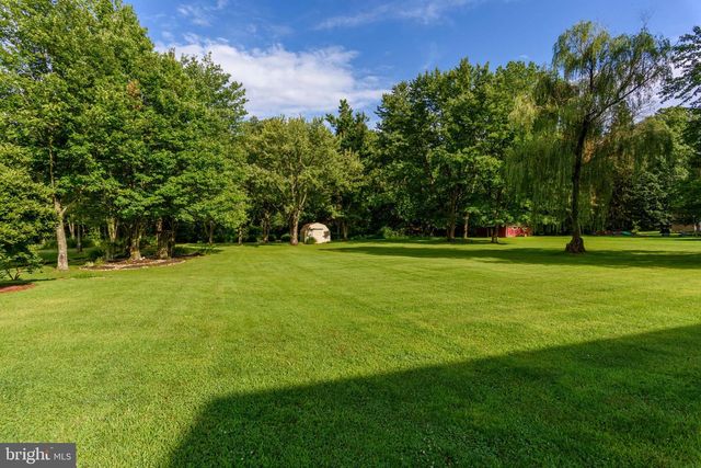 607 S MOUNTAIN RD, Dillsburg, PA 17019