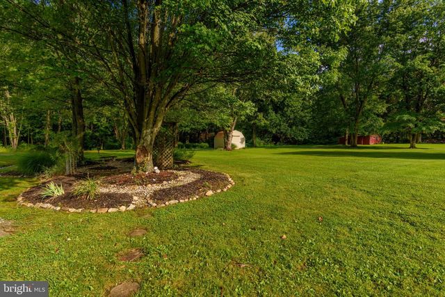 607 S MOUNTAIN RD, Dillsburg, PA 17019