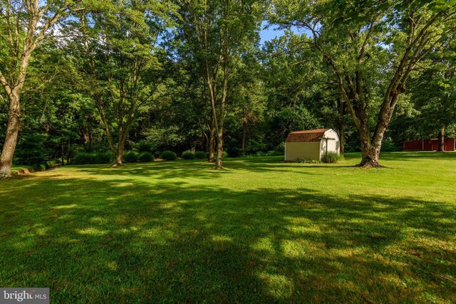 607 S MOUNTAIN RD, Dillsburg, PA 17019
