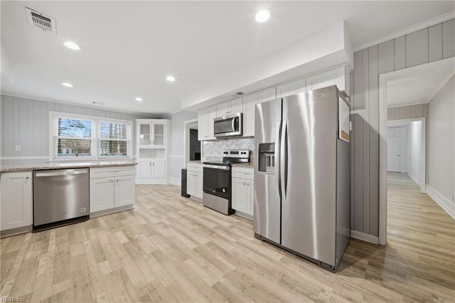 4618 River Shore RD, Portsmouth, VA 23703