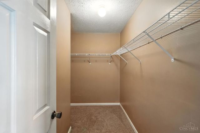 809 Ginger Ridge Drive, Trenton, OH 45067