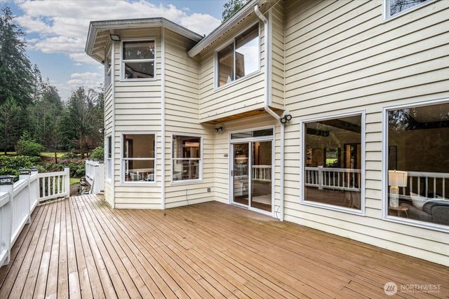18400 228th Avenue NE, Woodinville, WA 98077