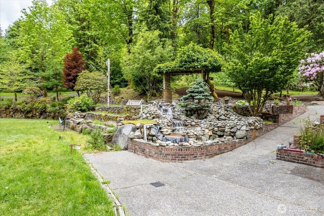 18400 228th Avenue NE, Woodinville, WA 98077