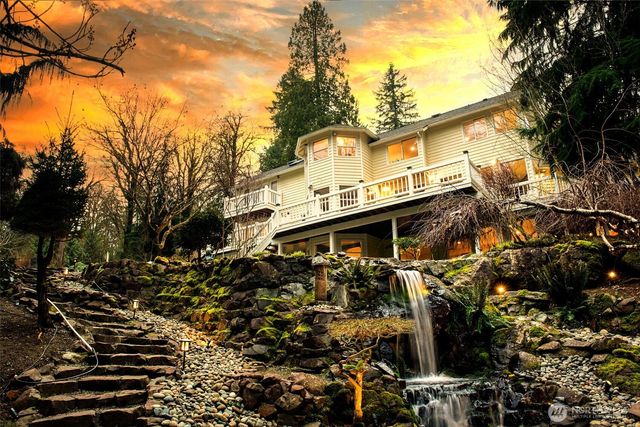 18400 228th Avenue NE, Woodinville, WA 98077