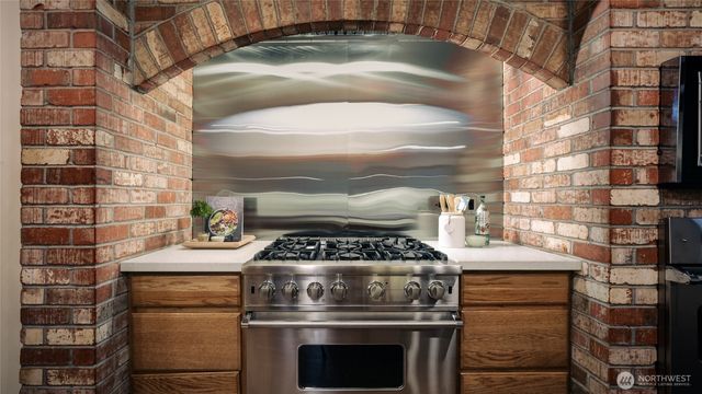 18400 228th Avenue NE, Woodinville, WA 98077