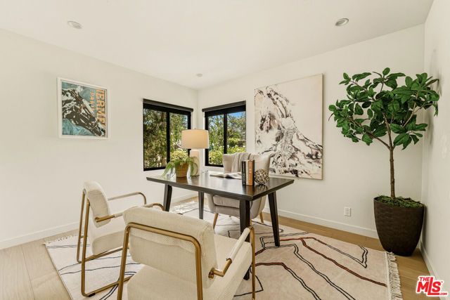 11357 Aqua Vista Street, Studio City (los Angeles), CA 91602