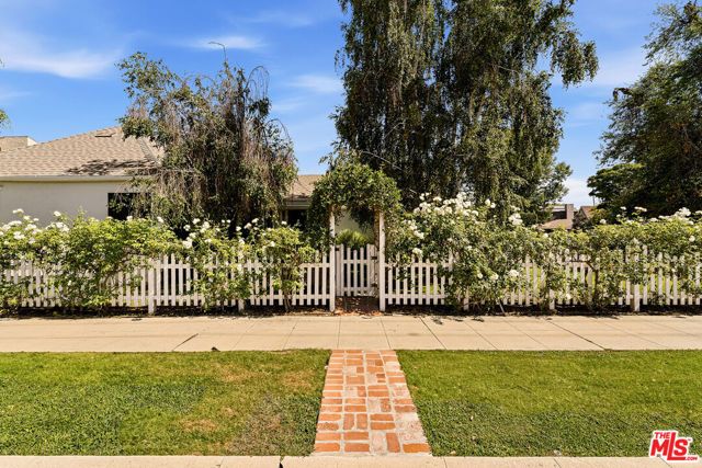 11357 Aqua Vista Street, Studio City (los Angeles), CA 91602