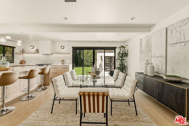 11357 Aqua Vista Street, Studio City (los Angeles), CA 91602