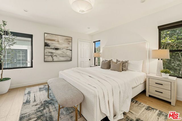 11357 Aqua Vista Street, Studio City (los Angeles), CA 91602