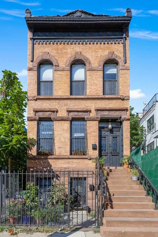 236 Lewis Avenue TWHS, New York City, NY 11221