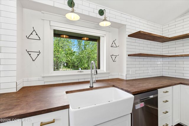 2395 N Kelso Lane, Palmer, AK 99645