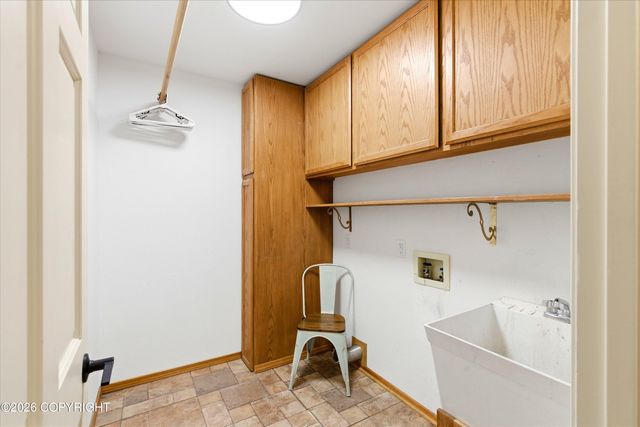 2395 N Kelso Lane, Palmer, AK 99645