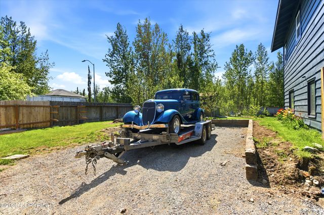 2395 N Kelso Lane, Palmer, AK 99645