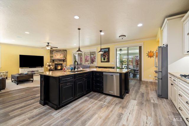 11303 W Victoria Ct, Nampa, ID 83686
