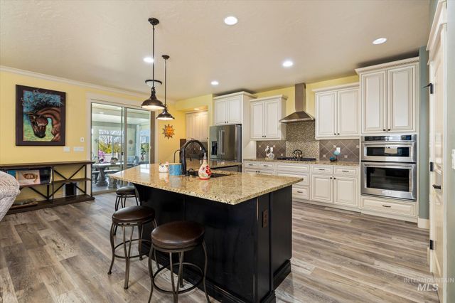 11303 W Victoria Ct, Nampa, ID 83686