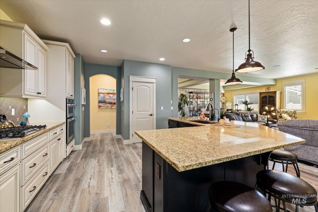 11303 W Victoria Ct, Nampa, ID 83686