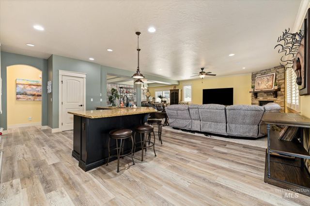 11303 W Victoria Ct, Nampa, ID 83686