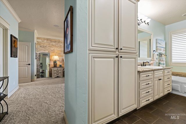 11303 W Victoria Ct, Nampa, ID 83686