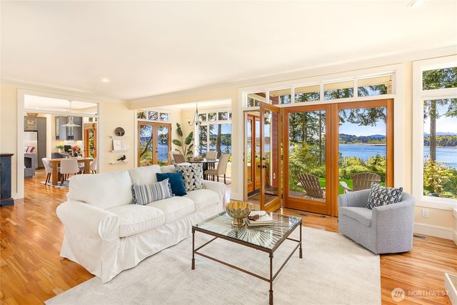 1427 Fort Ward Hill Road NE, Bainbridge Island, WA 98110