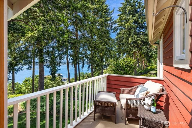 1427 Fort Ward Hill Road NE, Bainbridge Island, WA 98110