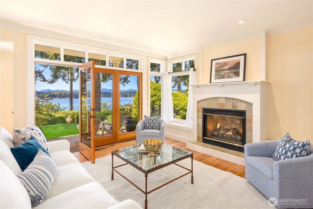 1427 Fort Ward Hill Road NE, Bainbridge Island, WA 98110