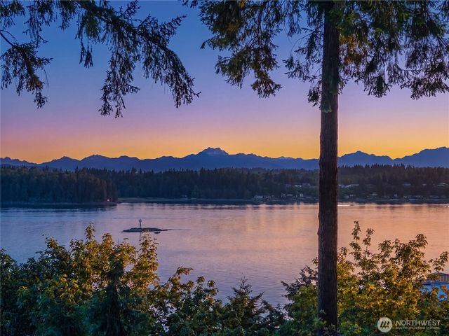 1427 Fort Ward Hill Road NE, Bainbridge Island, WA 98110