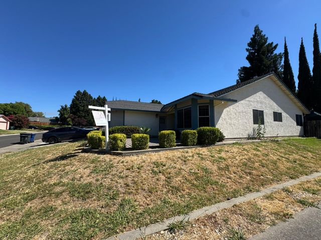 4800 Clarity Ct, Sacramento, CA 95842