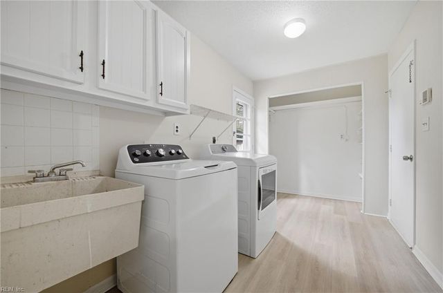 5137 Janet DR, Virginia Beach, VA 23464