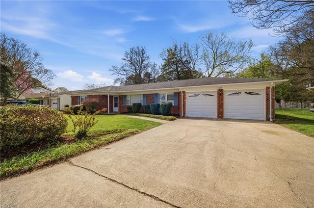 5137 Janet DR, Virginia Beach, VA 23464