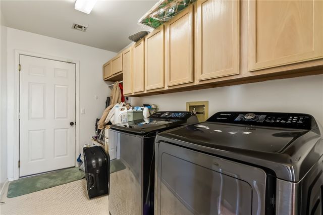 2092 E Desert Lakes Drive, Fort Mohave, AZ 86426