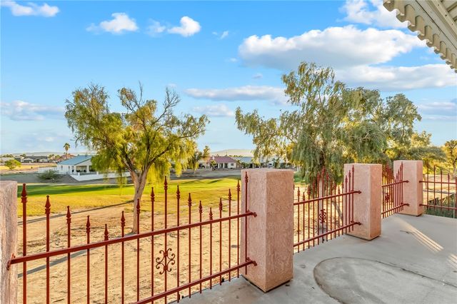2092 E Desert Lakes Drive, Fort Mohave, AZ 86426