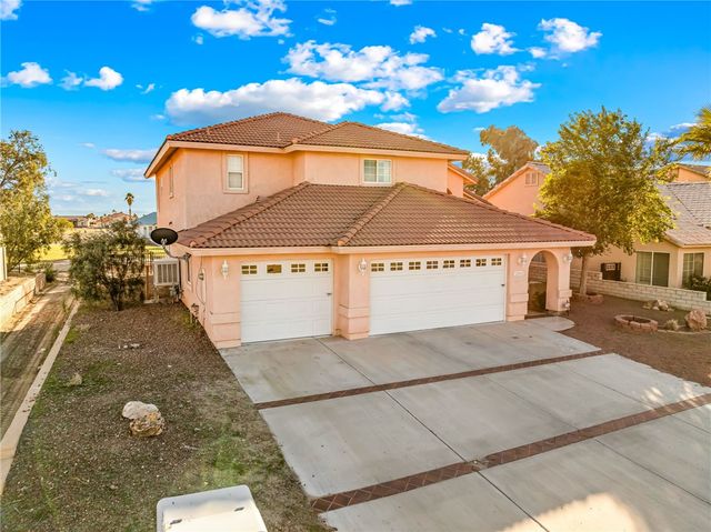 2092 E Desert Lakes Drive, Fort Mohave, AZ 86426