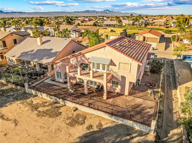 2092 E Desert Lakes Drive, Fort Mohave, AZ 86426