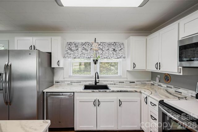 1674 Harris Henrietta Road, Forest City, NC 28043