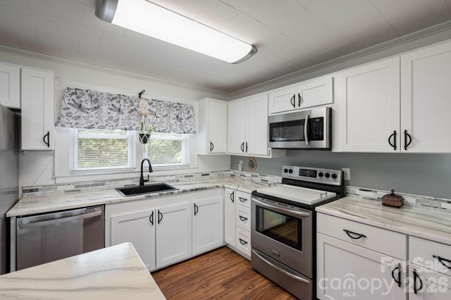 1674 Harris Henrietta Road, Forest City, NC 28043