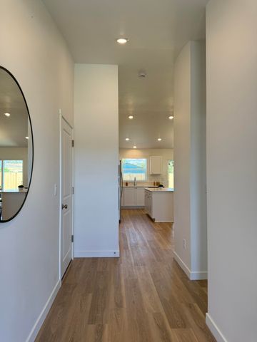 722 NE Rickenbacker Road 133, Madras, OR 97741