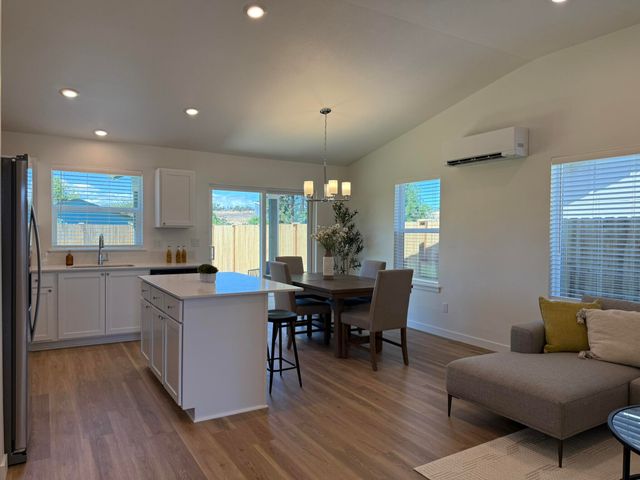 722 NE Rickenbacker Road 133, Madras, OR 97741