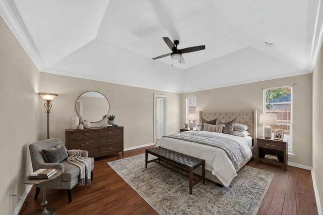 202 Northcreek Drive, Chandler, TX 75758