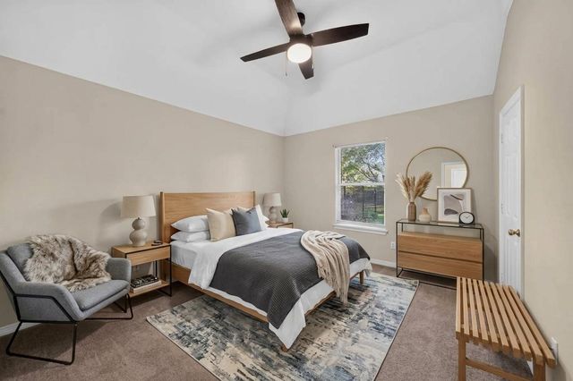 202 Northcreek Drive, Chandler, TX 75758