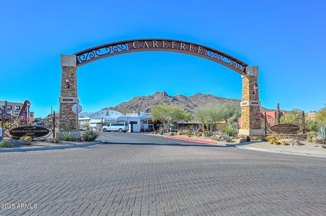 7402 E CAREFREE Drive 214, Carefree, AZ 85377