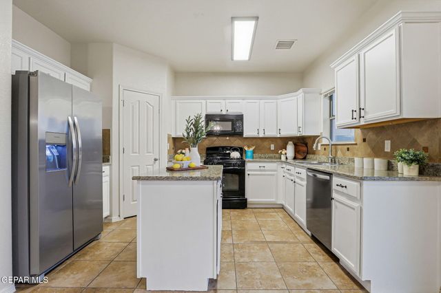 5024 Copper Ranch Avenue, El Paso, TX 79934