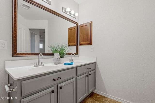 5024 Copper Ranch Avenue, El Paso, TX 79934