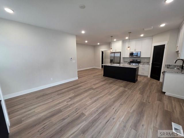 549 S Cutler Avenue, Sugar City, ID 83448