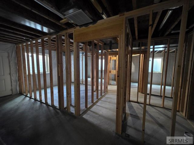 549 S Cutler Avenue, Sugar City, ID 83448